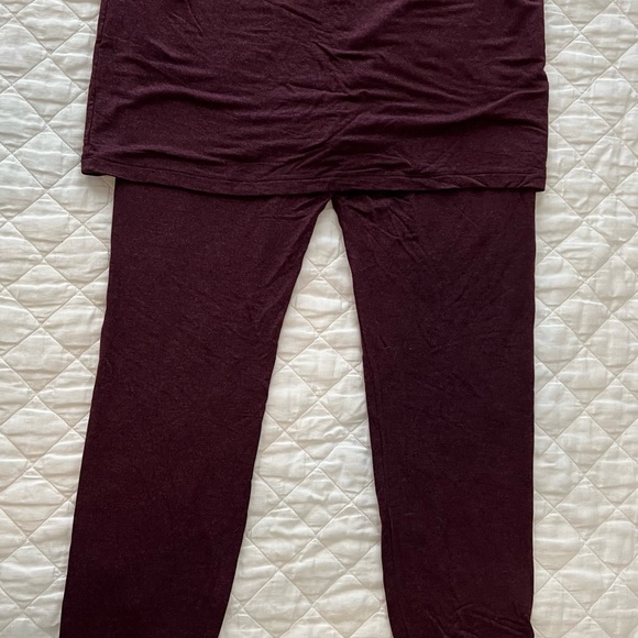 CAbi Skirted Leggings - Picture 4 of 6